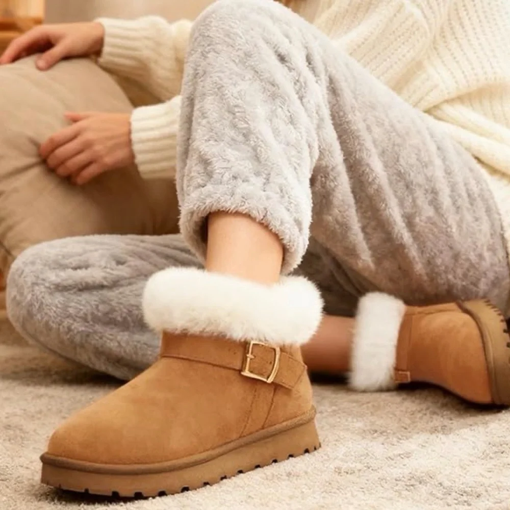 Goldnut/Ankle/Winter-Fall Boot/Women's/ Fluffy Trim & Buckle/Size: 6